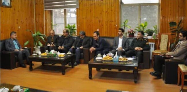دیدار رئیس مرکز تحقیقات کشاورزی و منابع  طبیعی  با سرپرست اداره‌کل منابع طبیعی و آبخیزداری مازندران-ساری