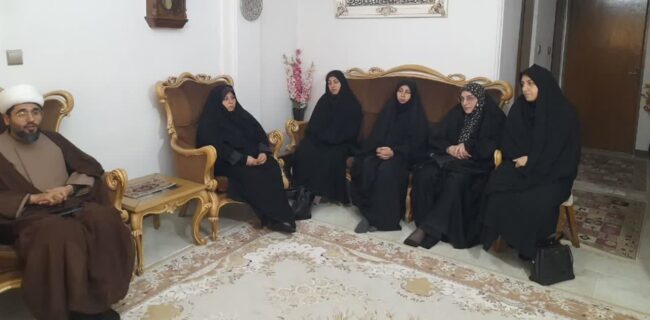 دیدار با خانواده نخستین شهیده سلامت مازندران به مناسبت هفته زن دیدار با خانواده نخستین شهیده سلامت مازندران به مناسبت هفته زن