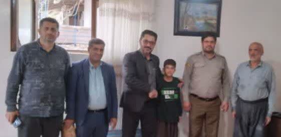 قدردانی از کوچک‌ترین “همیار طبیعت” در عملیات اطفای حریق جنگل‌های کارمزد مازندران/اقدام ارزشمند مدیرکل منابع طبیعی مازندران- ساری