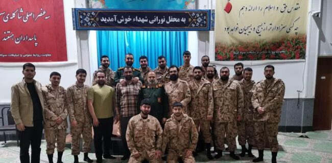 فرمانده سپاه کربلا مازندران شب یلدا را در کنار سربازان وظیفه گذراند