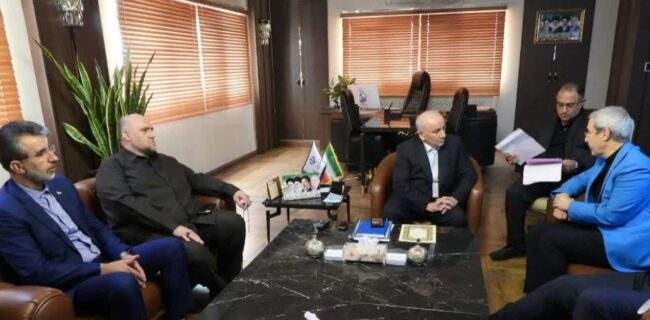 نشست رئیس فدراسیون تنیس روی میز با استاندار مازندران 