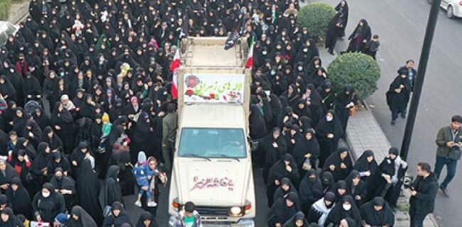 همراهی با کاروان«لالههای زهرایی» تجدید بیعت فاطمی با ولایت همراهی با کاروان«لالههای زهرایی» تجدید بیعت فاطمی با ولایت