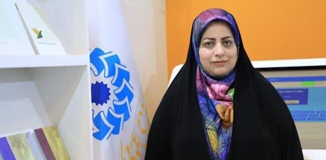 داور ملی نشان ادبی سرو سرخ: