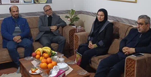 دیدار مدیرکل ورزش و جوانان مازندران با فوتبالیست جوانمرد در شب میلاد امیرالمومنین علی (ع) روز مرد و گرامیداشت روز پدر دیدار مدیرکل ورزش و جوانان مازندران با فوتبالیست جوانمرد در شب میلاد امیرالمومنین علی (ع) روز مرد و گرامیداشت روز پدر