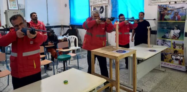 آتش‌نشانان جویباری در خطِ آتش