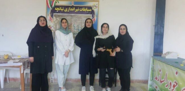 به مناسبت هفته دفاع مقدس؛ بانوان فرهنگی نکا دست به تفنگ شدن