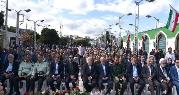 عطرافشانی و گلباران مزار شهدای ساری با حضور معاون رئیس جمهور و رئیس بنیاد شهید و امورایثارگران عطرافشانی و گلباران مزار شهدای ساری با حضور معاون رئیس جمهور و رئیس بنیاد شهید و امورایثارگران