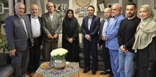دیدار اهالی فرهنگ از مدیرکل جدید کتابخانه های عمومی مازندران  /  تبریک فرهیختگان، مدیران و نویسندگان به این انتصاب  