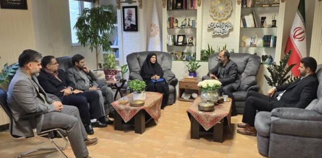دیدار مسئول سازمان بسیج ادارات و کارمندان مازندران با سرپرست ادارهکل کتابخانههای عمومی مازندران /گسترش تعاملات فرهنگی و سازمانی دیدار مسئول سازمان بسیج ادارات و کارمندان مازندران با سرپرست ادارهکل کتابخانههای عمومی مازندران /گسترش تعاملات فرهنگی و سازمانی