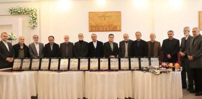 نشست هم اندیشی  مدیر کل آموزش و پرورش مازتدران با مدیران اسبق این اداره کل/  هم‌‌اندیشی مدیران کل چهار دهه؛ واکاوی چالش‌ها و چشم‌اندازهای آموزش و پرورش