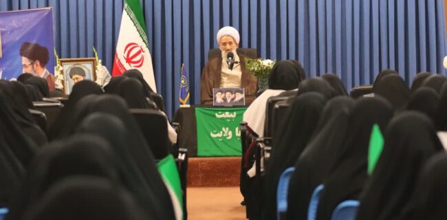 هر صدایی که خواستار سازش باشد، خیانت است