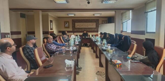برگزاری نشست کارگاهی شعر و نغمه‌ی فدایی مازندرانی در حوزه هنری مازندران