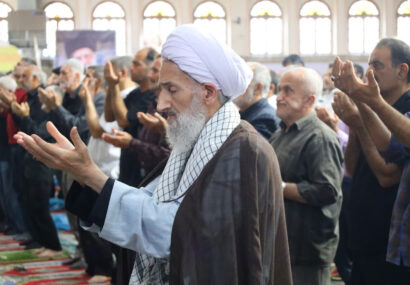 هدف واقعی دشمنان، مبارزه با جمهوری اسلامی و محو دین است.