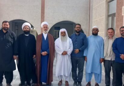 مسئول نمایندگی ولی فقیه در سپاه کربلا مازندران در جمع علمای اهل سنت سیریک/جهاد تبیین علمای شیعه و سنی؛ سد مستحکم در برابر توطئه اختلاف‌افکنی دشمنان است
